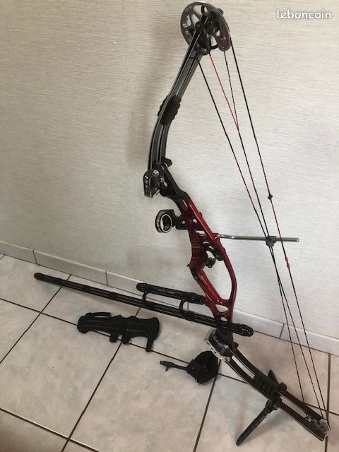 A vendre Arc à poulies HOYT Protec XT 3000 - Sport & Plein air