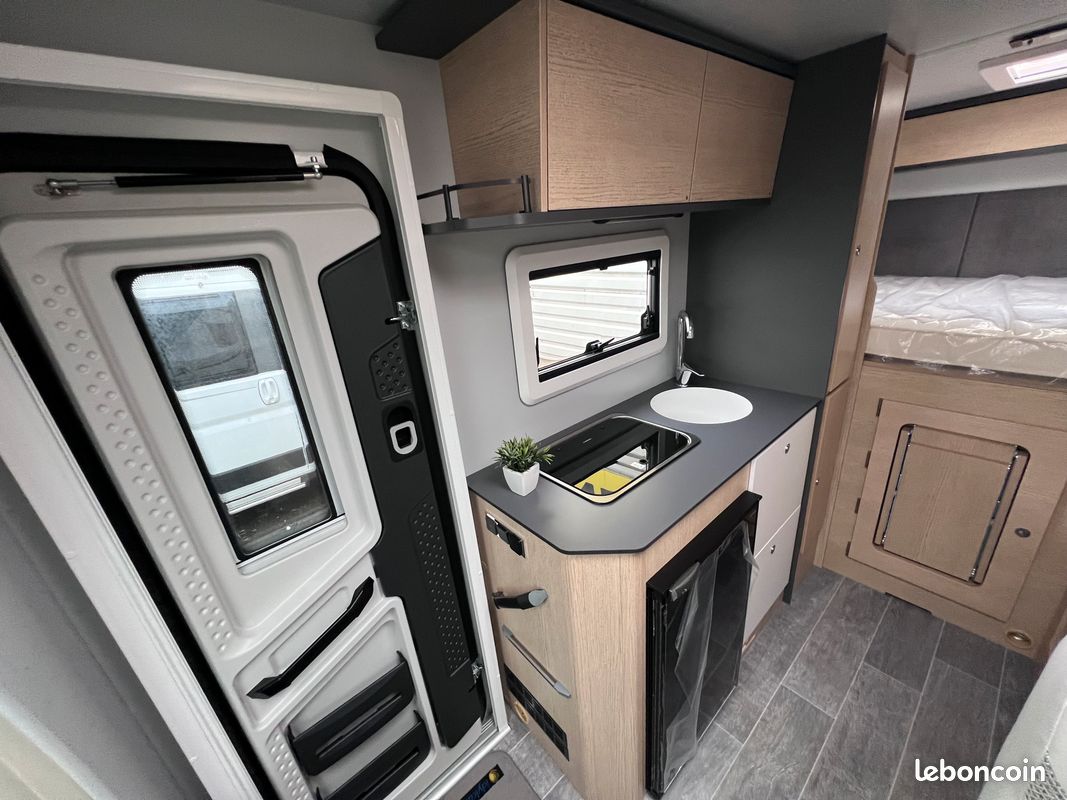 Camping-car / giottiline compact C60 / 2024 (image 3)