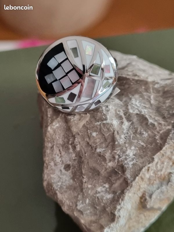 Jolie bague acier et nacre cadeau reçu jamais utilisé taille 60 (image 3)
