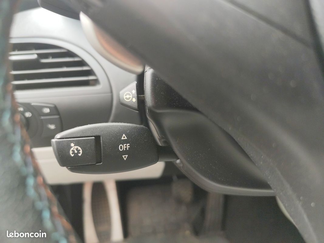 Bmw m6 coupe 5.0l ( e63 ) v10 507ch smg7 bva - cuir merino - ciel de toit alcantara - garantie 6 mois (image 26)