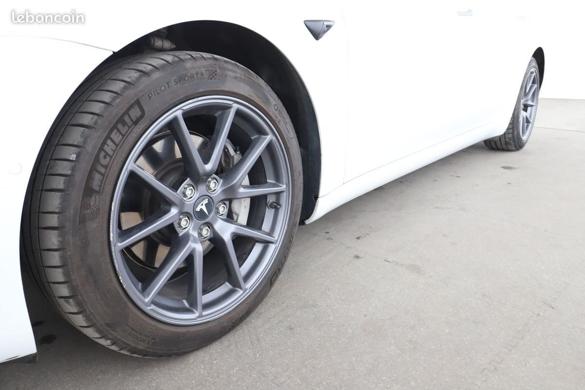 Tesla Model 3 Autonomie Standard Plus RWD 60 kWh 275 ch (image 25)