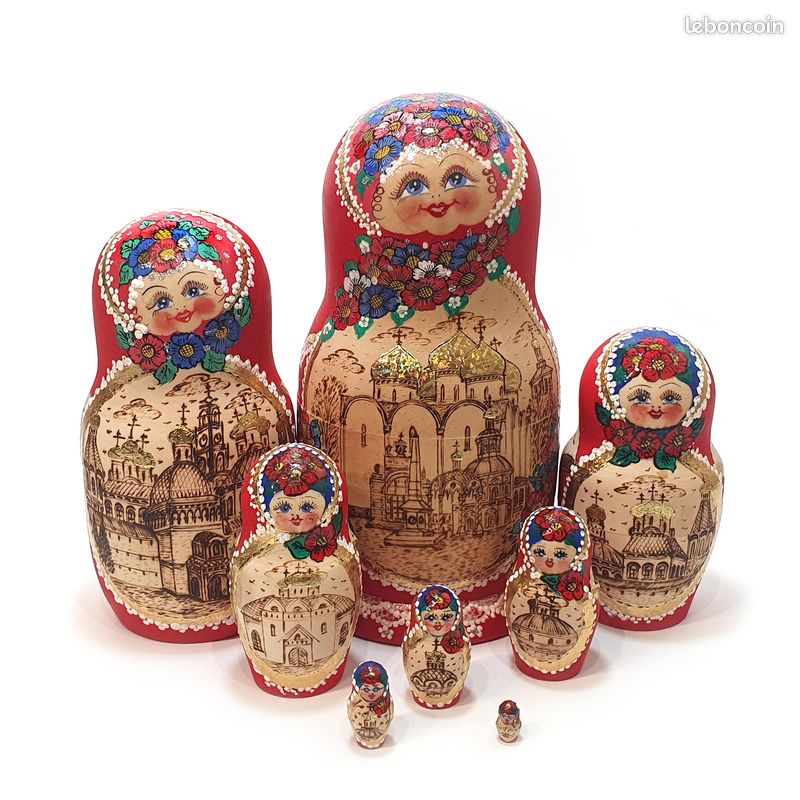 POUPÉES RUSSES MATRIOCHKA PEINTE A LA MAIN ARTIST VORONINA