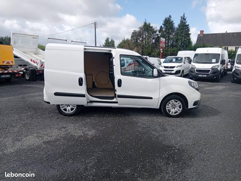 Fiat Doblo Cargo 10 825 HT 1.6 Multijet 105ch Pro Lounge 3 Places (image 8)