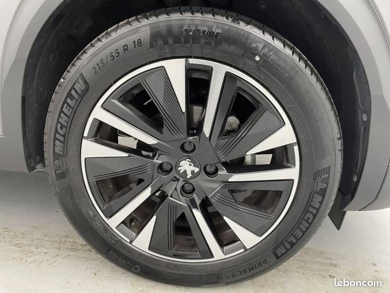 Peugeot 2008 PureTech 130 S&S EAT8 GT Pack (image 17)