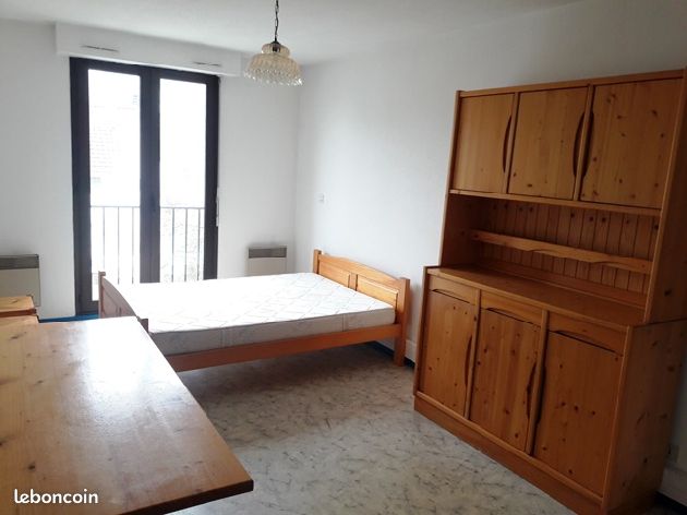 Appartement 1 pièce 27 m² · à Lons-le-Saunier · 27 m² · 317 €