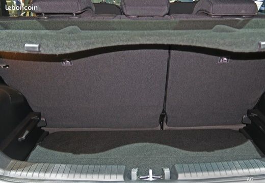 Hyundai i10 1.0 63 BVR Creative 5P (image 9)