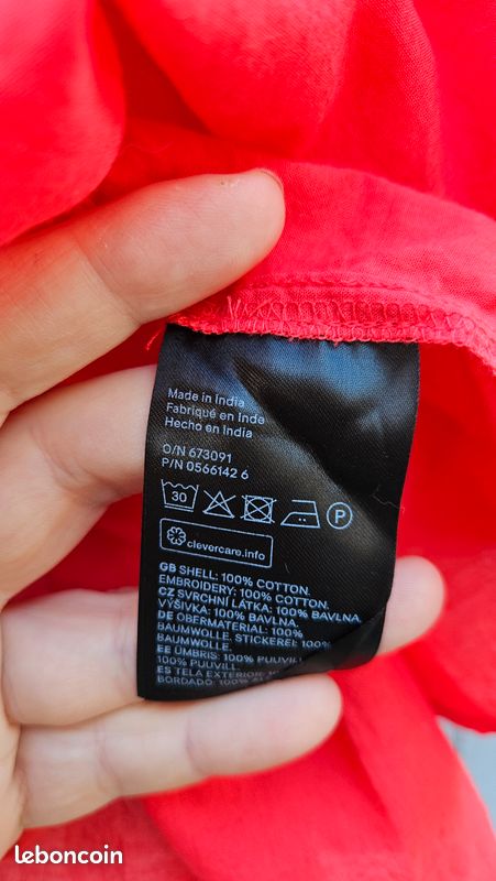 Top avec dentelle rouge H&M taille 38 Vêtements - Main Image