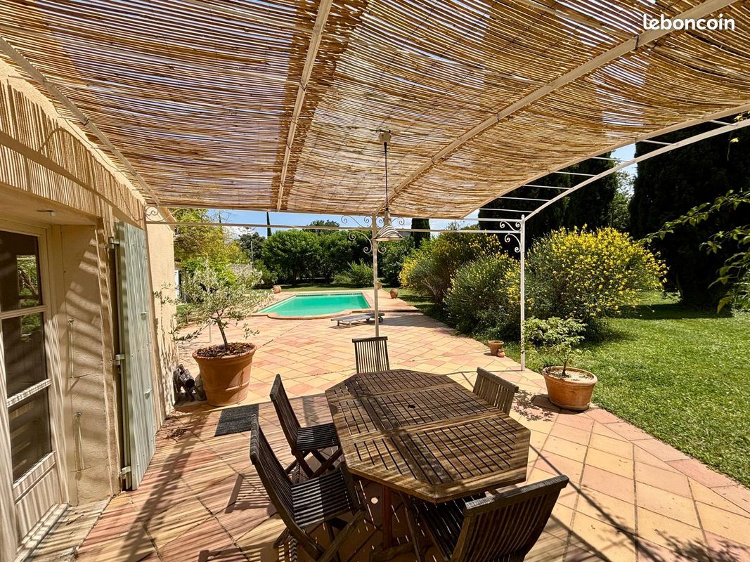 Maison 8 pièces 250 m² · à Grignan · 250 m² · 765 000 €