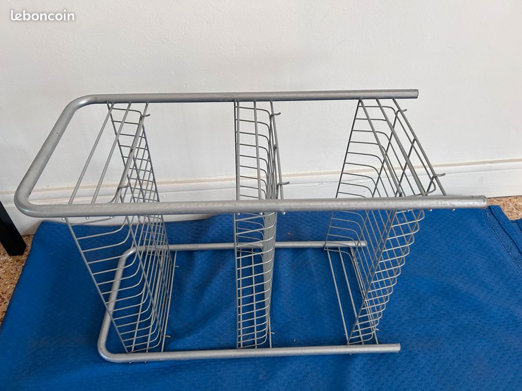 Meuble casier étagères métallique (image 3)