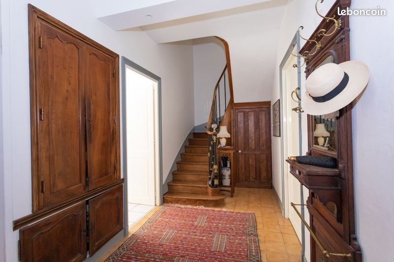 Maison 7 pièces 181 m² · à Rochefort · 181 m² · 298 000 €