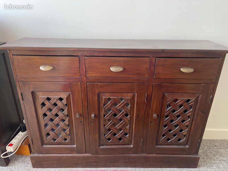 Petit buffet en bois exotique (image 1)