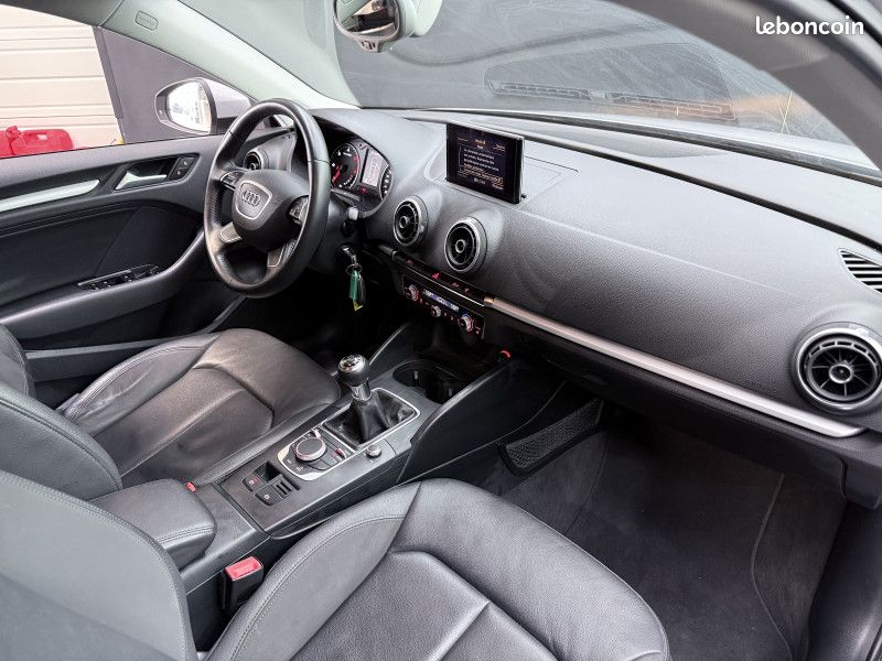 Audi A3 BERLINE 1.6 TDI 105CH FAP AMBITION (image 17)