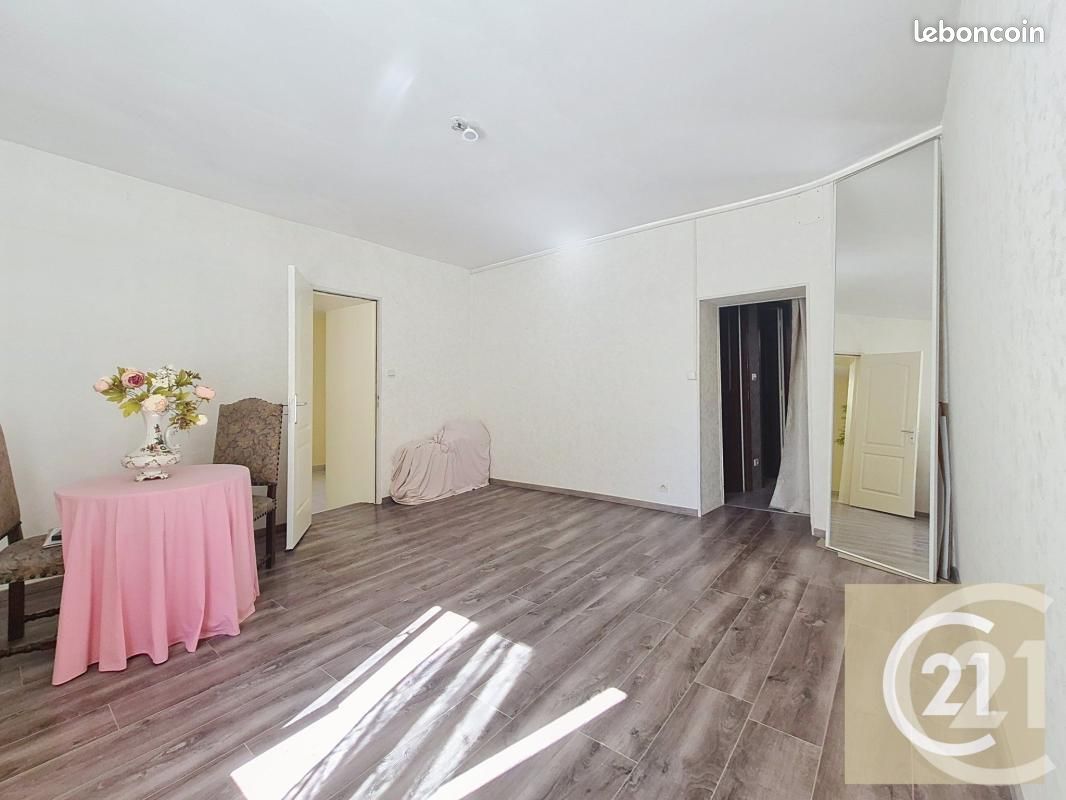 Appartement 3 pièces 64 m² · à Béziers · 64 m² · 120 000 €