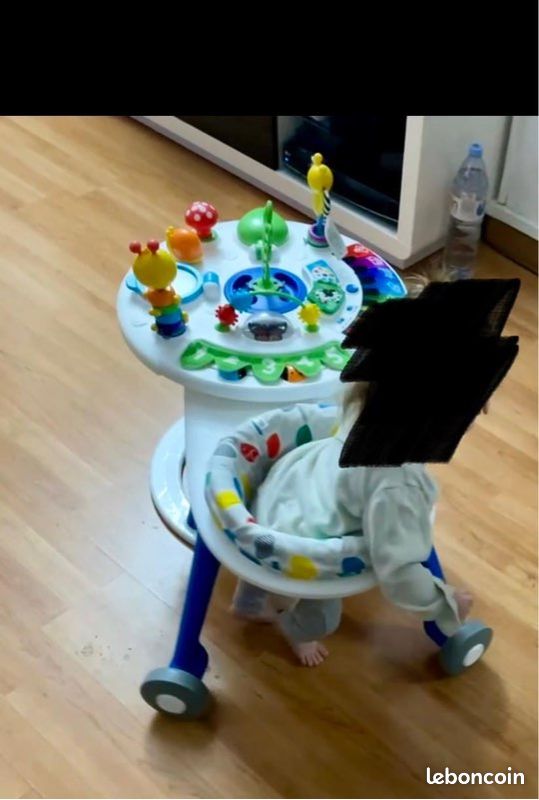 Table d’activités Baby Einstein en tres bon état. Idéale pour développer l’éveil, la motricité et la curiosité des enfants. Propre، (image 3)