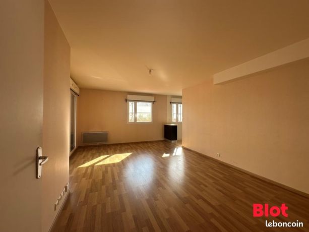 Appartement 3 pièces 65 m² — 1