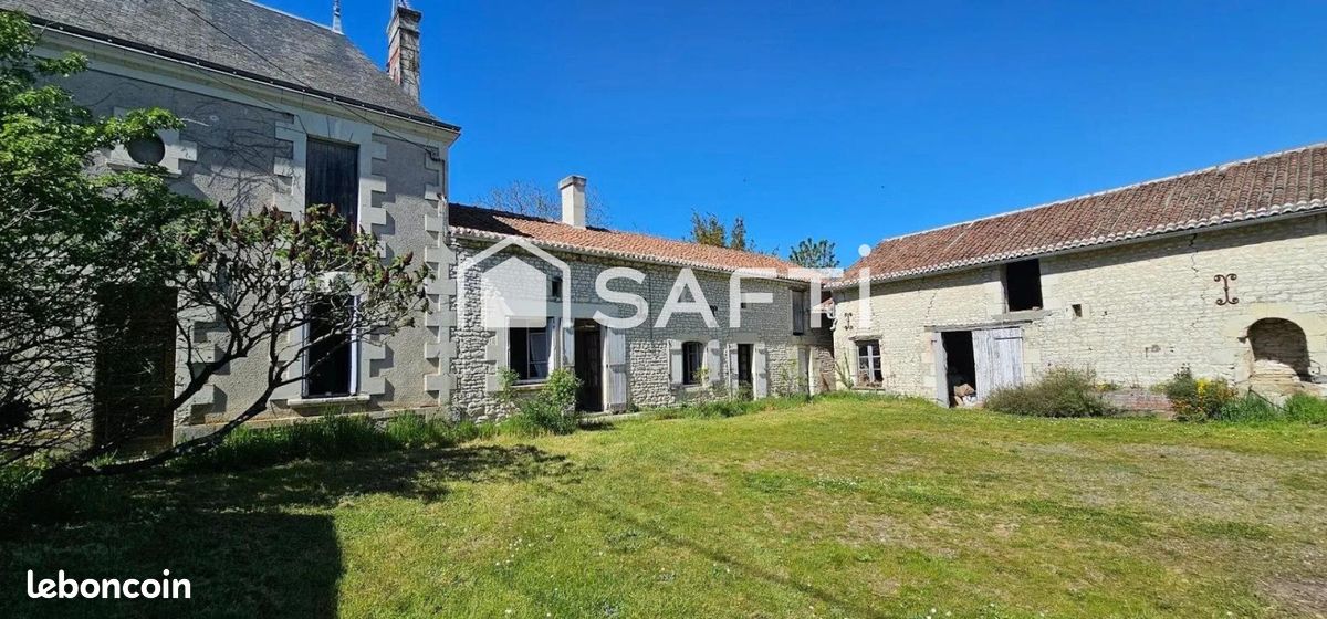 Maison 6 pièces 127 m² · à Courcoué · 127 m² · 143 000 €