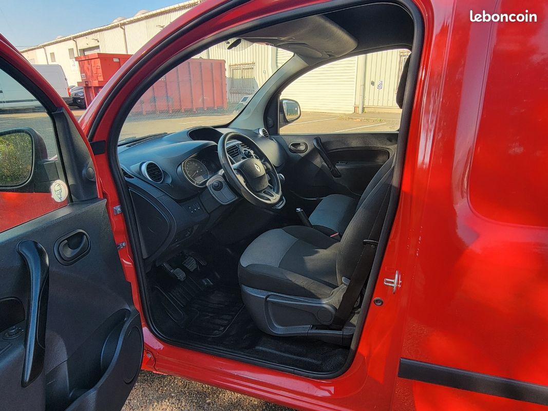 RENAULT KANGOO 2 PHASE 2 1.5 BLUE DCI - 8V TURBO 95 vh CT OK (image 5)