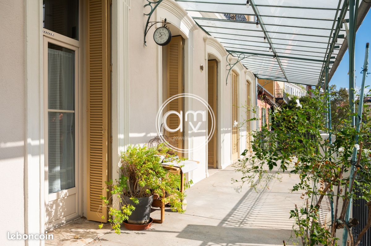 Appartement 4 pièces 143 m² · à Hyères · 143 m² · 749 000 €