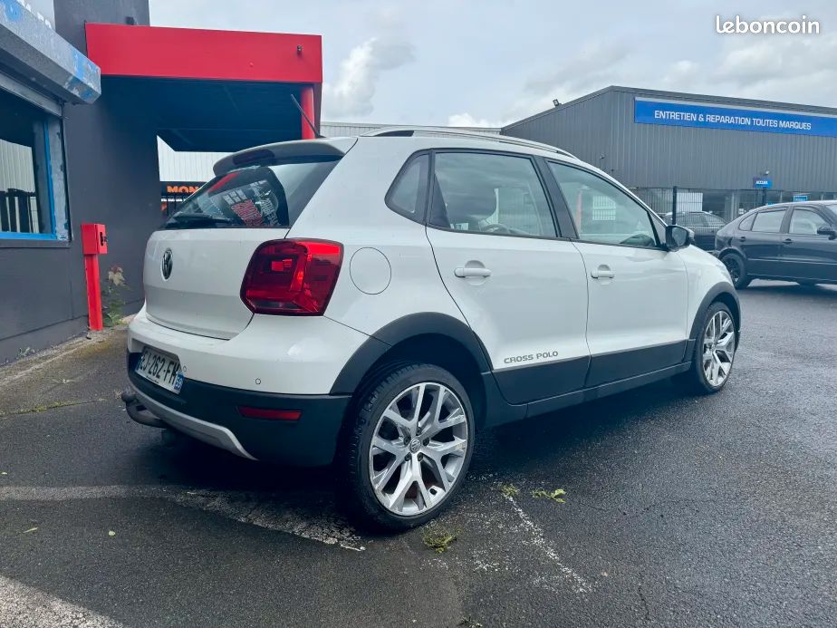 VW POLO CROSS 1.2L TSI 90CH ETHANOL 01/2017 82434KMS 11990e GARANTIE 6 MOIS TOTALE POSSIBILITĂ EXTENTION DE GARANTIE / REPRISE POSSIBLE (image 3)