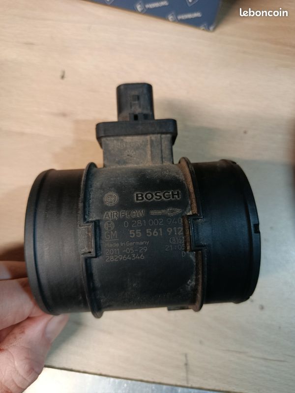 Débitmètre d'air Opel corsa astra ref 0 281 002 940 (image 1)