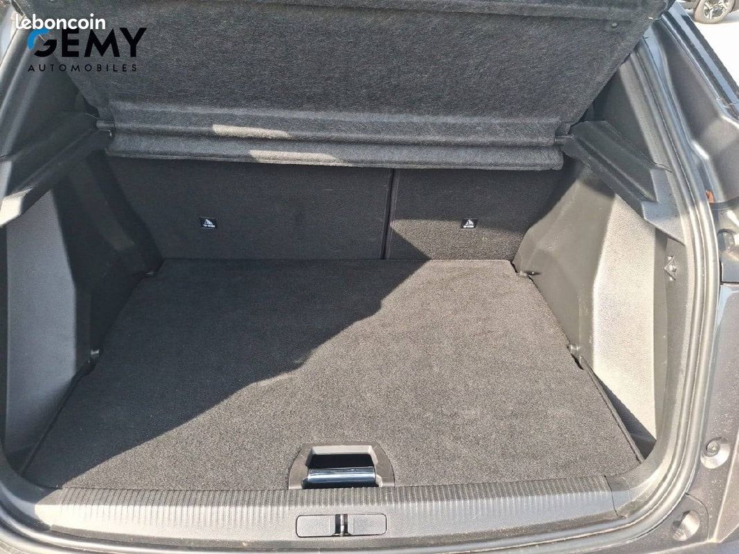 PEUGEOT 2008 PureTech 130 S&S EAT8 Style (image 6)