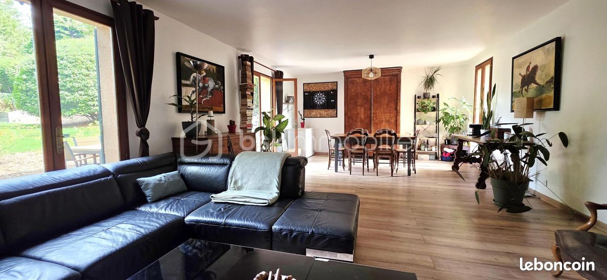 Maison 6 pièces 148 m² · à Saint-Fuscien · 148 m² · 335 000 €