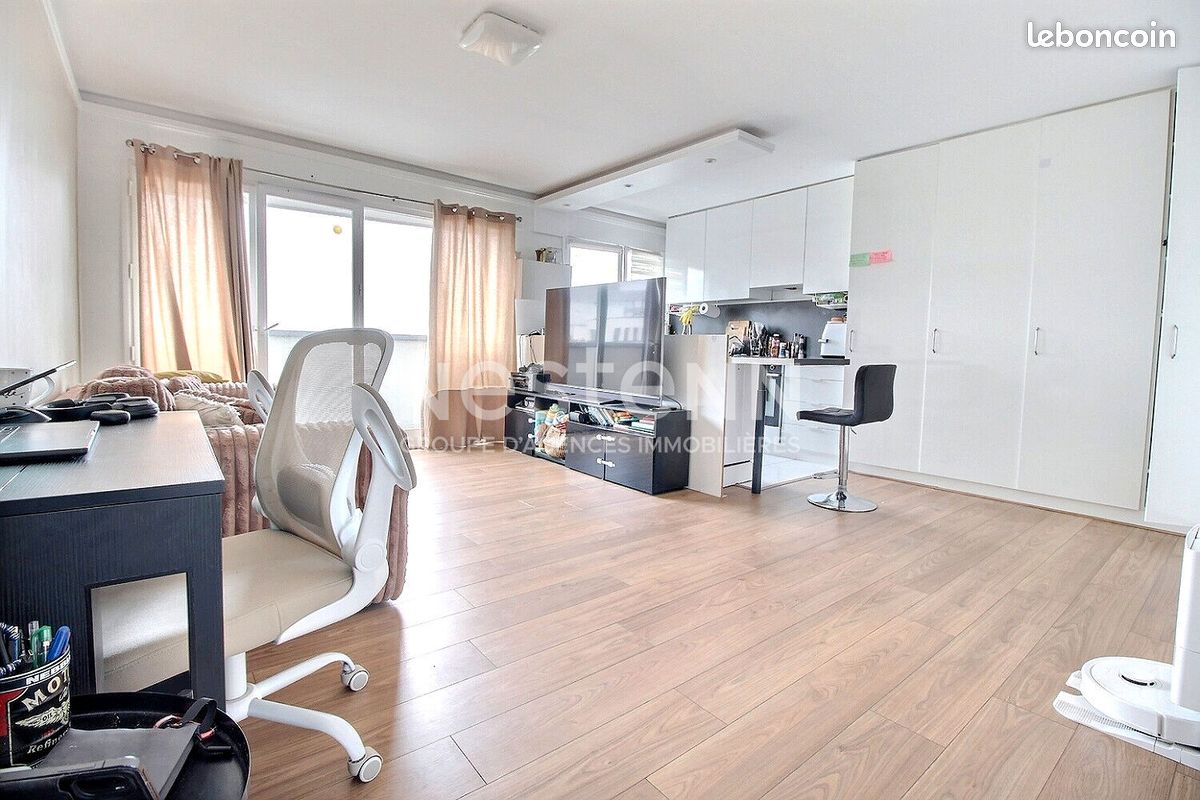 Appartement 2 pièces 53 m² · à Courbevoie · 53 m² · 349 000 €