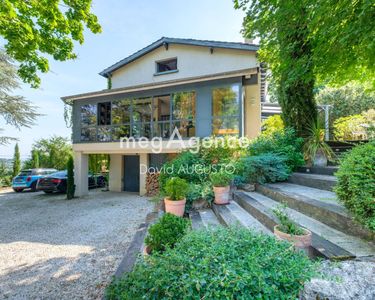 Maison 965 000 € - 210 m²