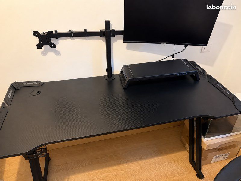 Bureau gaming noir (image 1)