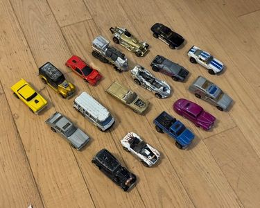 Lot De Voitures Hot Wheels - Occasion (très Bon état) + 1 Neuve - Multicolore - Voitures De Sport