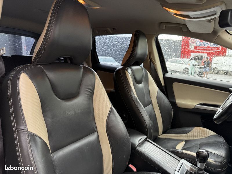 Volvo XC60 D3 163CH DRIVE R-DESIGN (image 12)