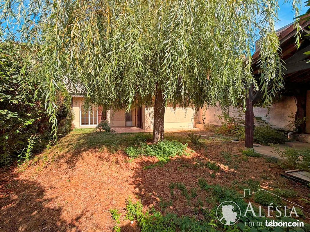 Maison 7 pièces 174 m² · à Châlons-en-Champagne · 174 m² · 250 000 €