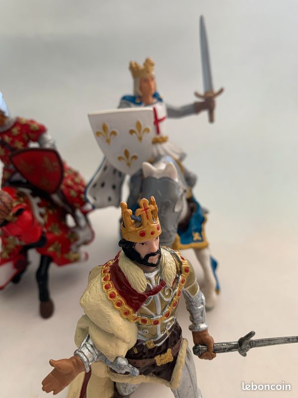 Lot figurines chevaliers PEPO (image 2)