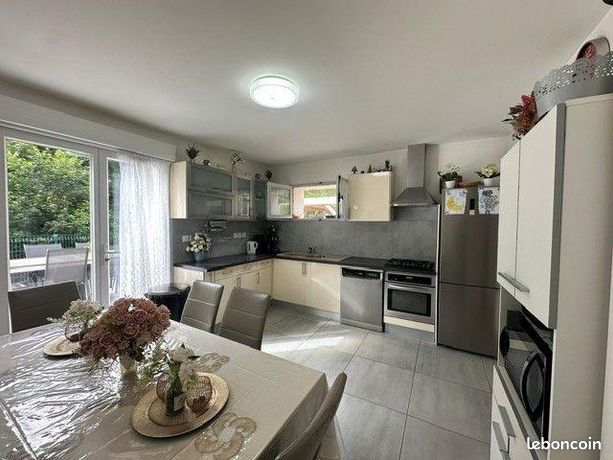 Maison 6 pièces 205 m²