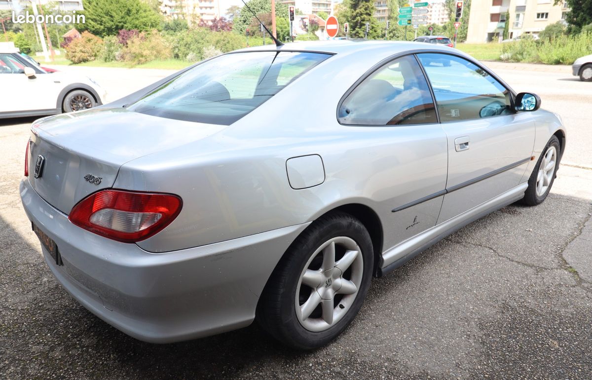 PEUGEOT 406 COUPE V6 3.0 195 Ch PACK CUIR SIEGES ELECTRIQUES (image 2)