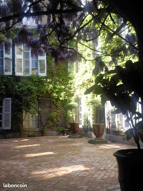 Appartement 1 pièce 26 m² · à L'Isle-sur-la-Sorgue · 26 m² · 520 €/mois