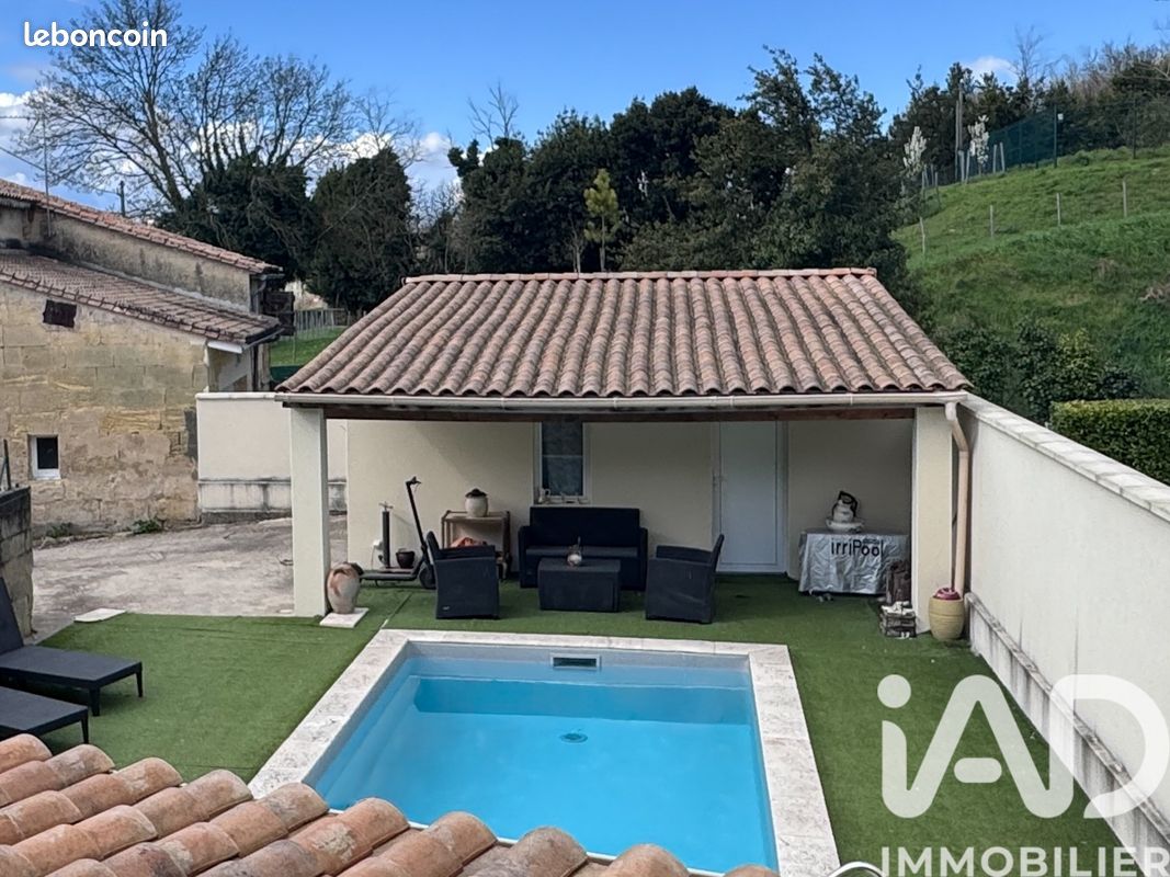 Maison 6 pièces 228 m² · à Cubzac-les-Ponts · 228 m² · 374 000 €
