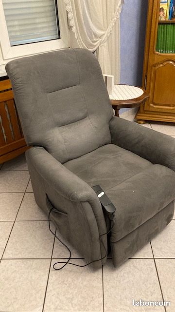 Fauteuil électrique (image 1)