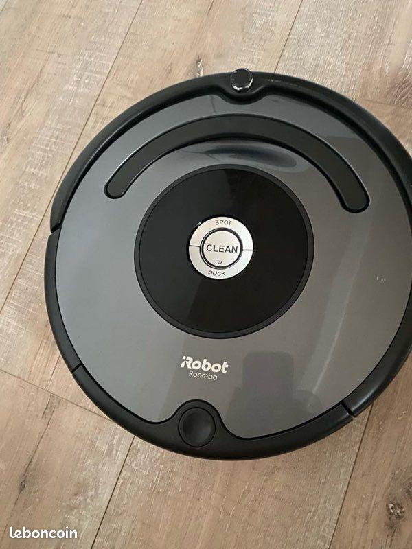 IRobot Roomba 676 Aspirateur Robotisé (image 1)