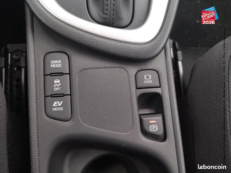 Toyota Yaris 116h Dynamic 5p MY25 (image 23)