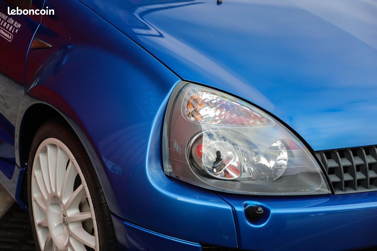 RENAULT CLIO 3.0i V6 RS V6 PHASE 2 (image 26)