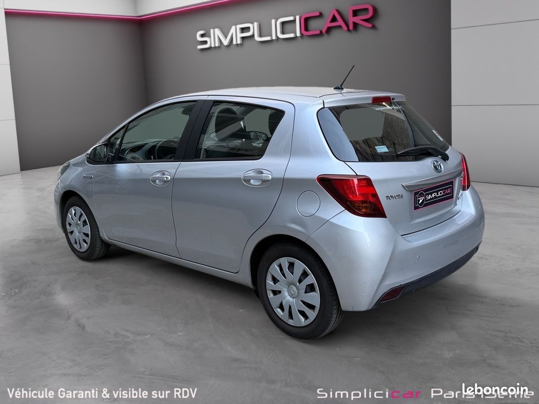 TOYOTA YARIS Hybride 100 ch Dynamic Caméra De Recul Radar De Recul Ouverture Fermeture sans clé Keyless GPS Boîte Auto Garantie 12 mois (image 3)