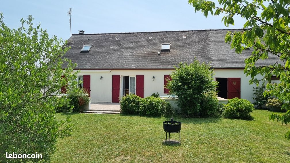Maison 5 pièces 160 m² · à Ambillou · 160 m² · 249 000 €