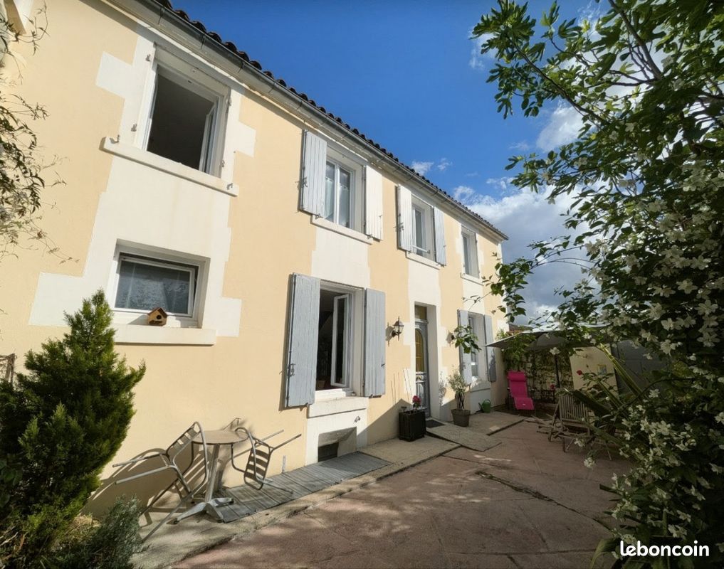 Maison 4 pièces 103 m² · à Cognac · 103 m² · 170 000 €