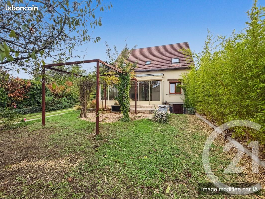 Maison 6 pièces 126 m² · à Meung-sur-Loire · 126 m² · 260 000 €