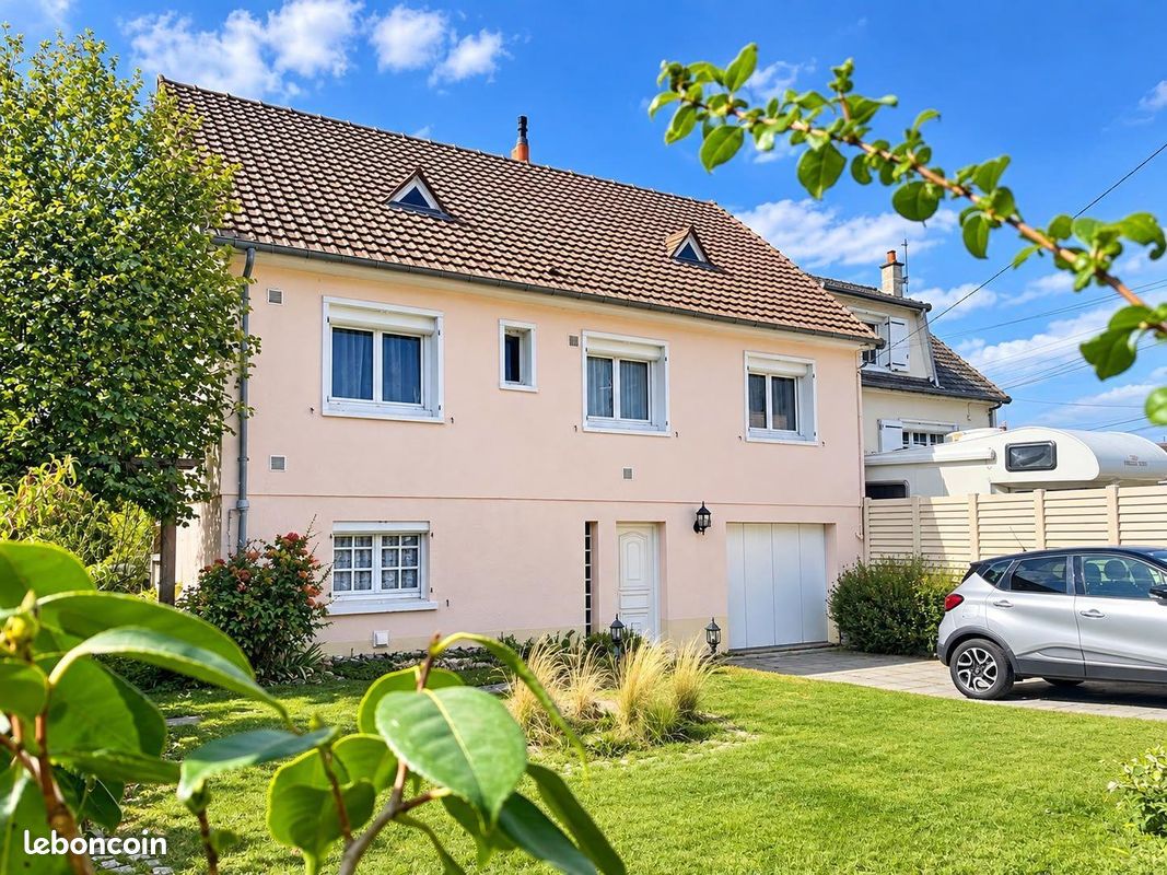 Maison 130 m² · à Arnage · 130 m² · 178 500 €
