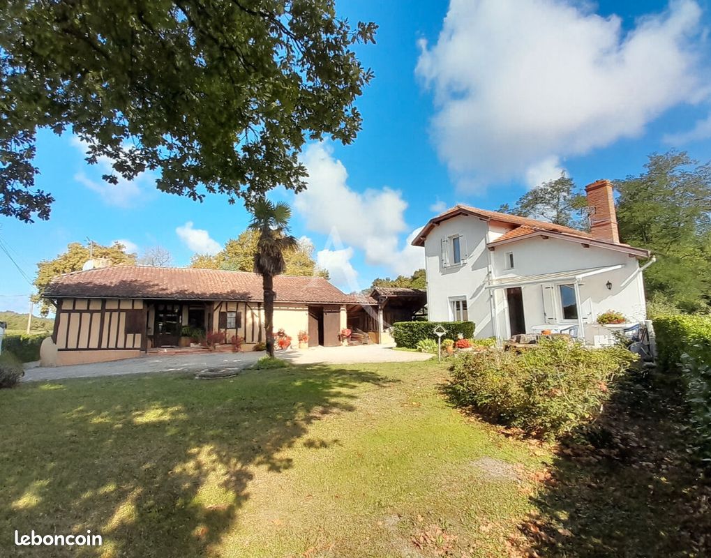 Propriété 8 pièces 163 m² (image 1)