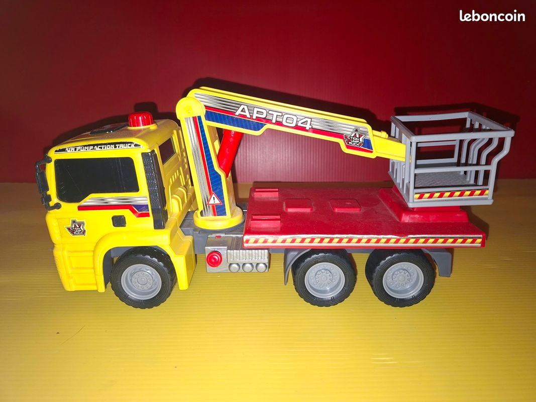 Camion-nacelle élévatrice (cherry picker) de la marque Dickie Toys (référence 3805002) (image 1)