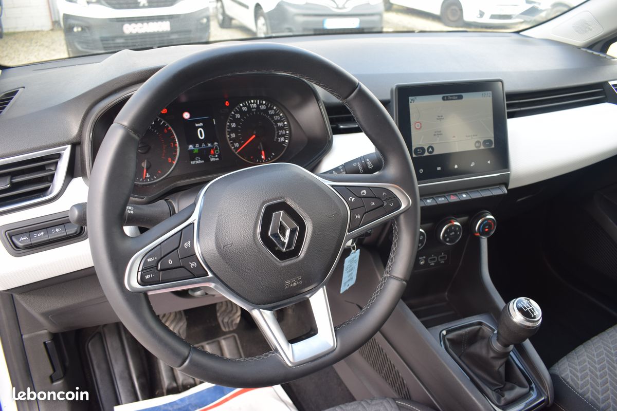 Renault clio v 1.0tce 90 evolution societe 2023 camera gps carplay (image 6)