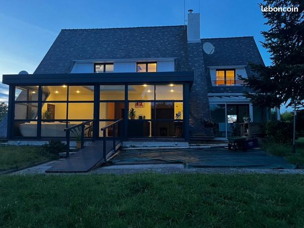 Maison 8 pièces 185 m²